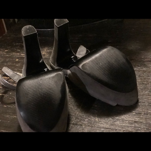 BCBG Grey Suede Peep Toe Pump - Picture 4 of 5